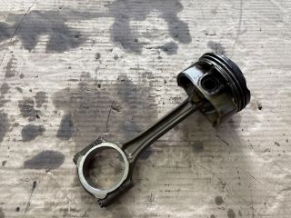 bontott OPEL CROSSLAND X Dugattyú és Hajtókar