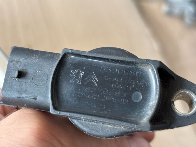 bontott OPEL CROSSLAND X Gyújtótrafó