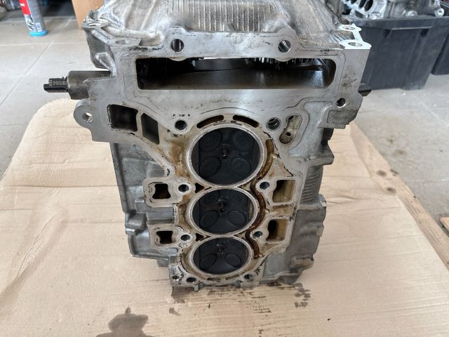 bontott OPEL CROSSLAND X Hengerfej