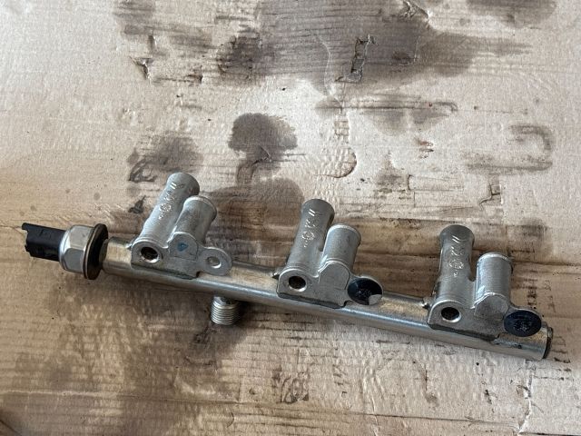 bontott OPEL CROSSLAND X Közösnyomócső