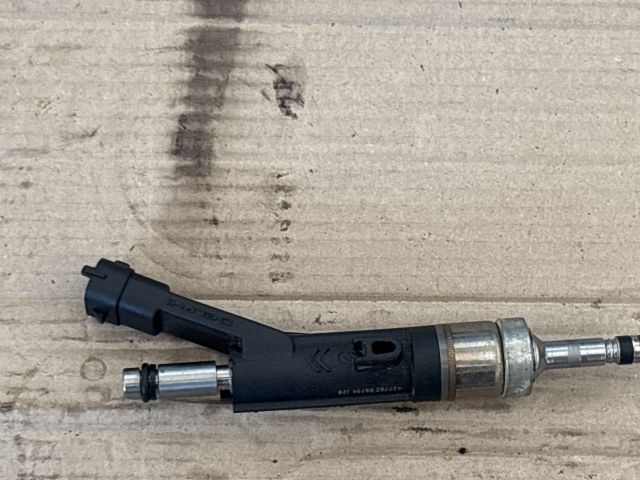 bontott OPEL CROSSLAND X Porlasztó (1 db)