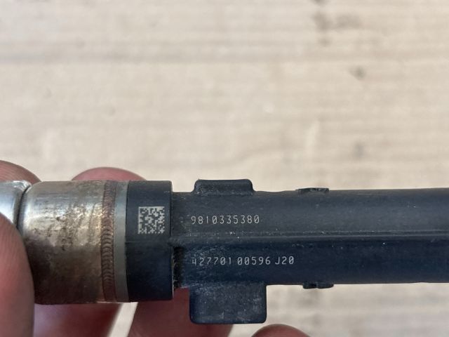 bontott OPEL CROSSLAND X Porlasztó (1 db)