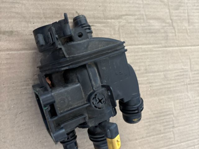 bontott OPEL CROSSLAND X Termosztátház