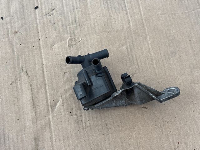 bontott OPEL CROSSLAND X Vízpumpa