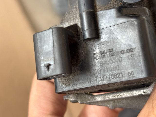 bontott OPEL CROSSLAND X Vízpumpa