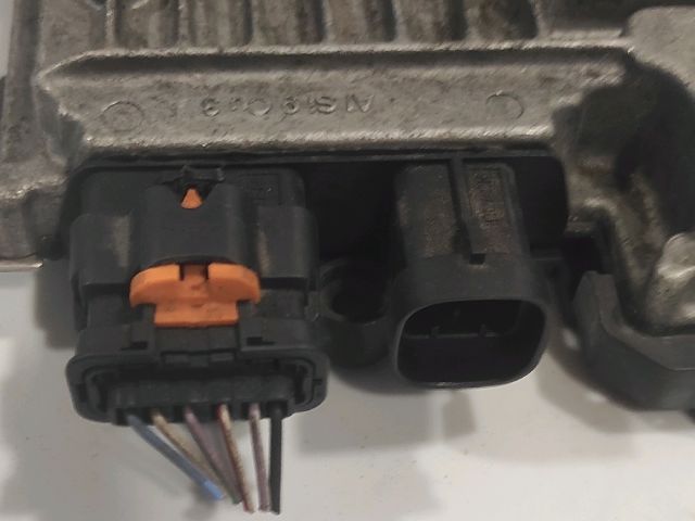 bontott OPEL CROSSLAND X Start / Stop Vezérlő Modul