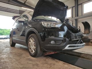 bontott OPEL CROSSLAND X Bal első Csonkállvány Kerékaggyal