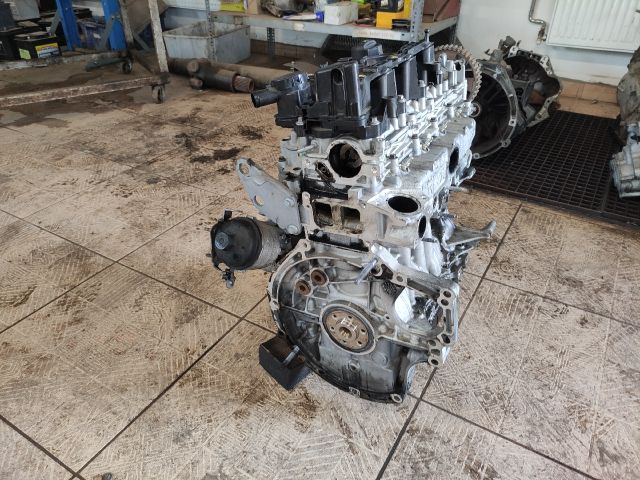 bontott OPEL CROSSLAND X Motor (Fűzött blokk hengerfejjel)