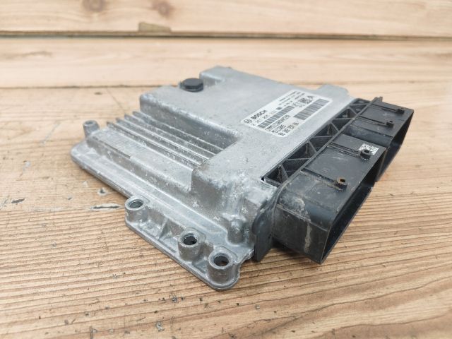 bontott OPEL CROSSLAND X Motorvezérlő