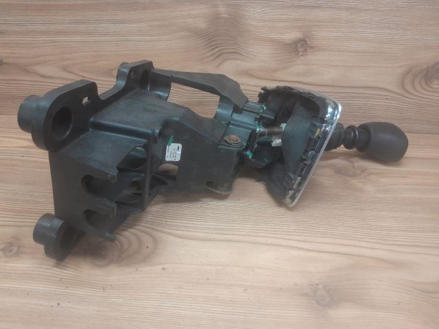 bontott OPEL CROSSLAND X Váltó Kulissza