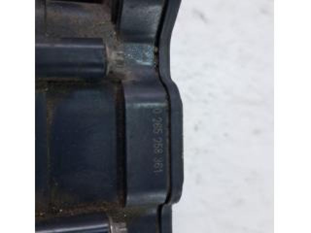 bontott OPEL CROSSLAND X ABS Kocka