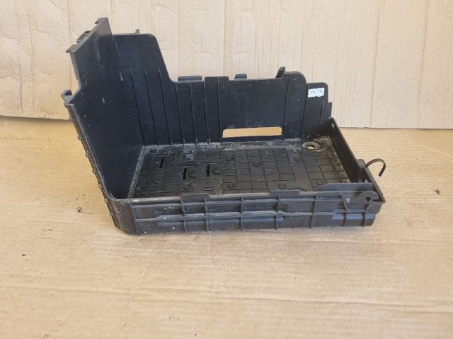 bontott OPEL CROSSLAND X Akkumulátor Tartó