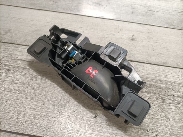 bontott OPEL CROSSLAND X Bal első Belső Kilincs