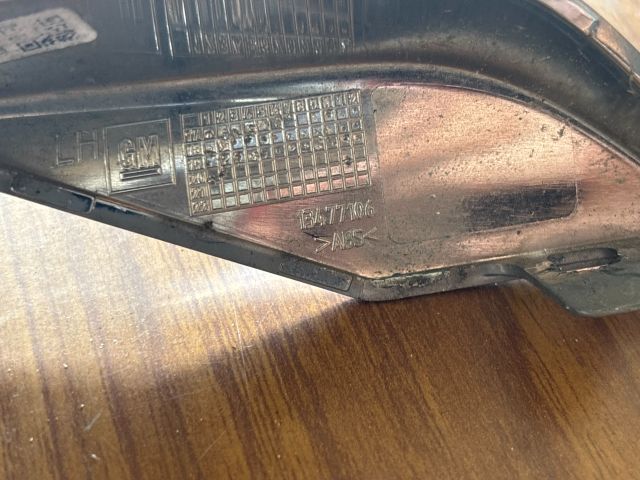 bontott OPEL CROSSLAND X Bal első Lökhárító Díszléc