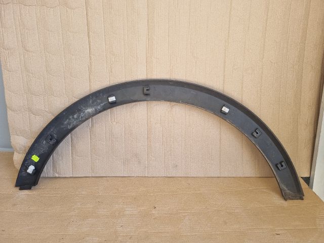 bontott OPEL CROSSLAND X Bal első Sárvédő Szélesítő