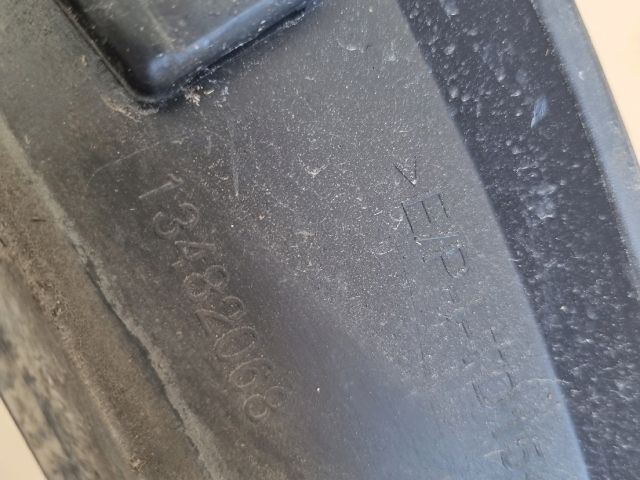 bontott OPEL CROSSLAND X Bal első Sárvédő Szélesítő