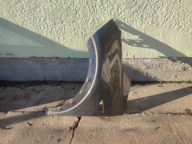 bontott OPEL CROSSLAND X Bal első Sárvédő