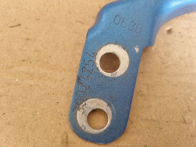 bontott OPEL CROSSLAND X Bal Fényszóró Tartó