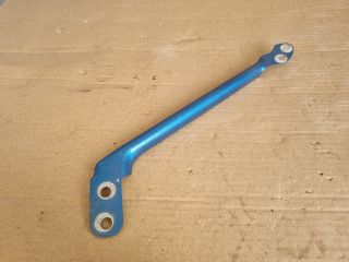 bontott OPEL CROSSLAND X Bal Fényszóró Tartó