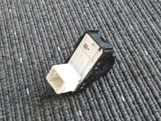 bontott OPEL CROSSLAND X Bal hátsó Ablakemelő Kapcsoló