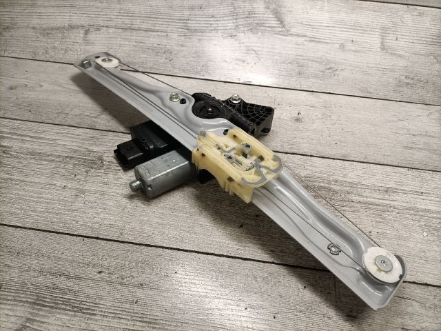 bontott OPEL CROSSLAND X Bal hátsó Ablakemelő Szerkezet (Elektromos)