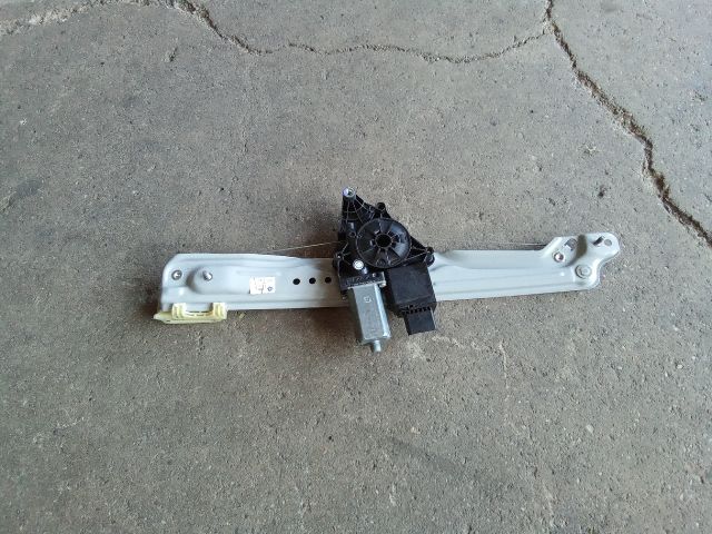 bontott OPEL CROSSLAND X Bal hátsó Ablakemelő Szerkezet (Elektromos)