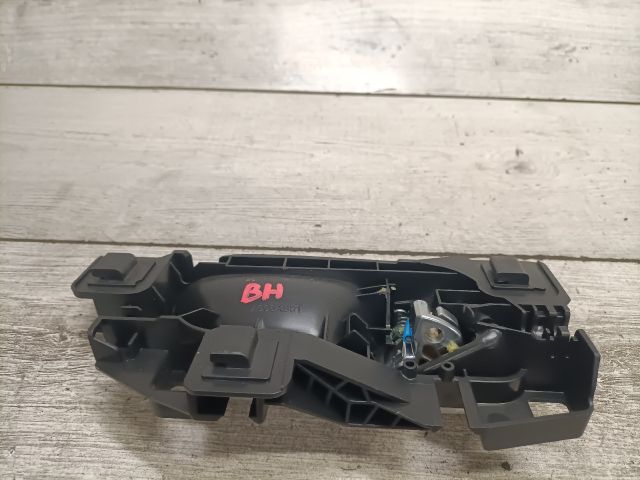 bontott OPEL CROSSLAND X Bal hátsó Belső Kilincs