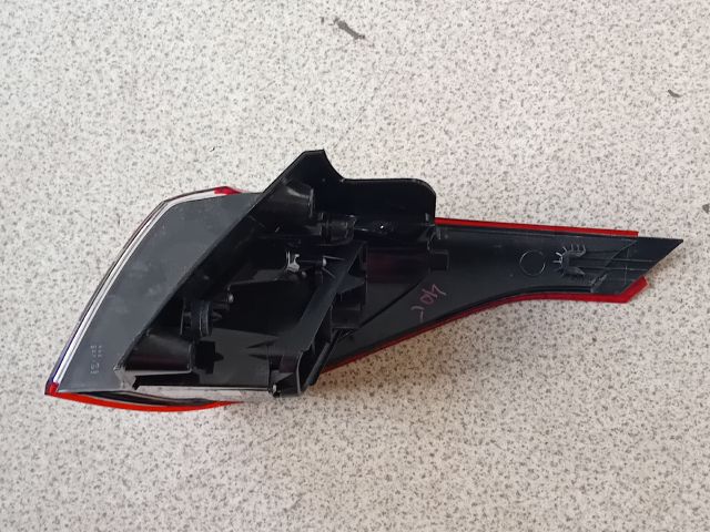 bontott OPEL CROSSLAND X Bal Hátsó Lámpa