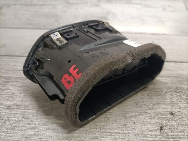 bontott OPEL CROSSLAND X Bal Szellőző