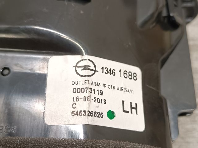 bontott OPEL CROSSLAND X Bal Szellőző