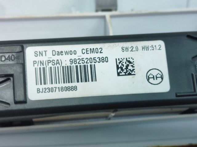 bontott OPEL CROSSLAND X Beltér Világítás Első