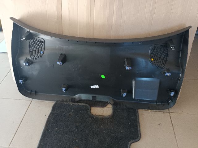 bontott OPEL CROSSLAND X Csomagtérajtó Burkolat (Részeivel)