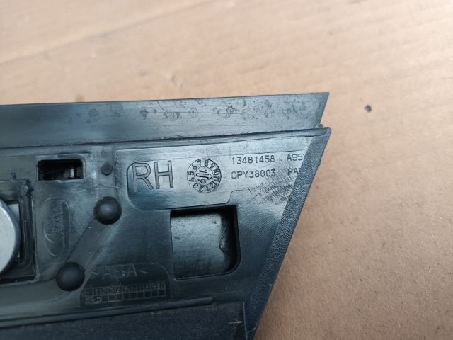 bontott OPEL CROSSLAND X Csomagtérajtó Díszléc