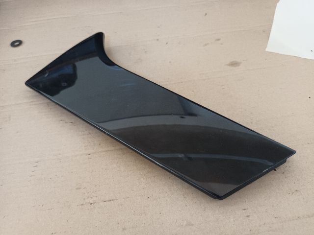 bontott OPEL CROSSLAND X Csomagtérajtó Díszléc