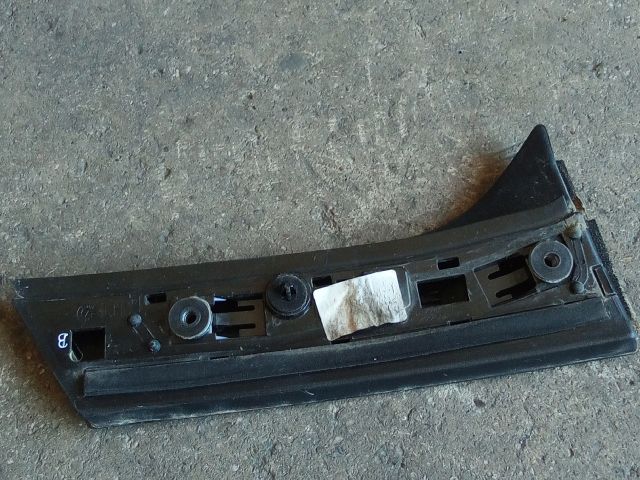 bontott OPEL CROSSLAND X Csomagtérajtó Díszléc