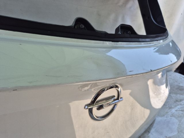 bontott OPEL CROSSLAND X Csomagtérajtó (Üres lemez)