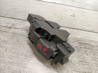 bontott OPEL CROSSLAND X Csomagtérajtó Zárszerkezet