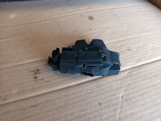 bontott OPEL CROSSLAND X Csomagtérajtó Zárszerkezet