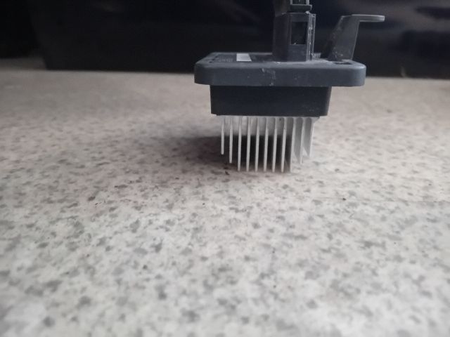 bontott OPEL CROSSLAND X Előtét Ellenállás Fűtőmotor