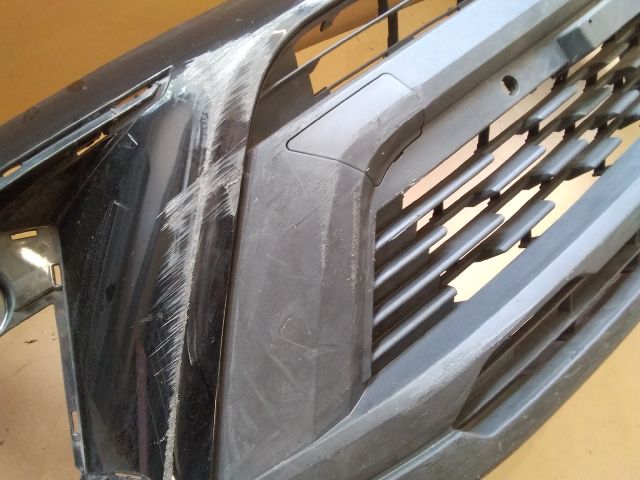 bontott OPEL CROSSLAND X Első Lökhárító (Üresen)