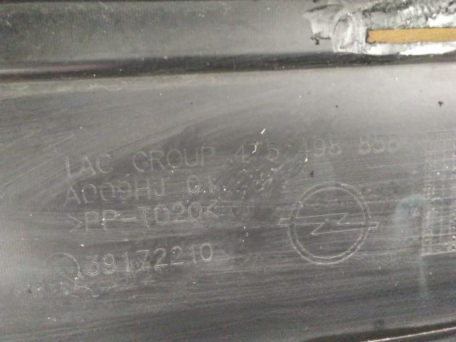 bontott OPEL CROSSLAND X Első Lökhárító (Üresen)