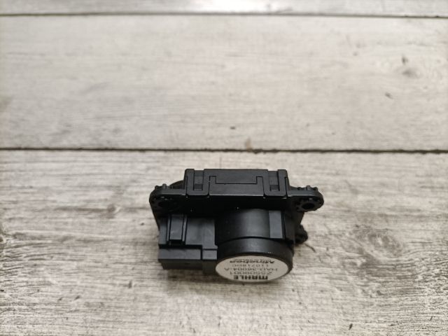 bontott OPEL CROSSLAND X Fűtés Állító Motor