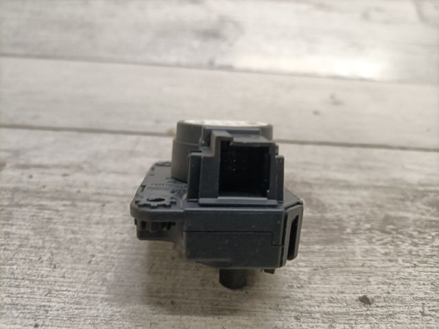 bontott OPEL CROSSLAND X Fűtés Állító Motor