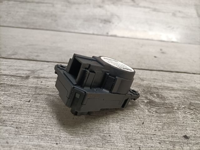 bontott OPEL CROSSLAND X Fűtés Állító Motor