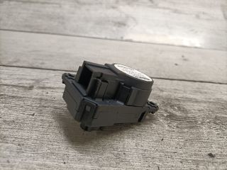 bontott OPEL CROSSLAND X Fűtés Állító Motor