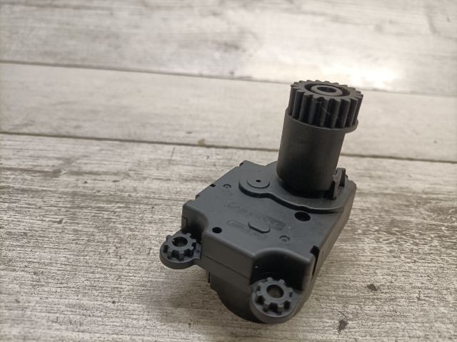 bontott OPEL CROSSLAND X Fűtés Állító Motor