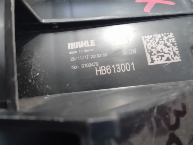 bontott OPEL CROSSLAND X Fűtőmotor (Klímás)