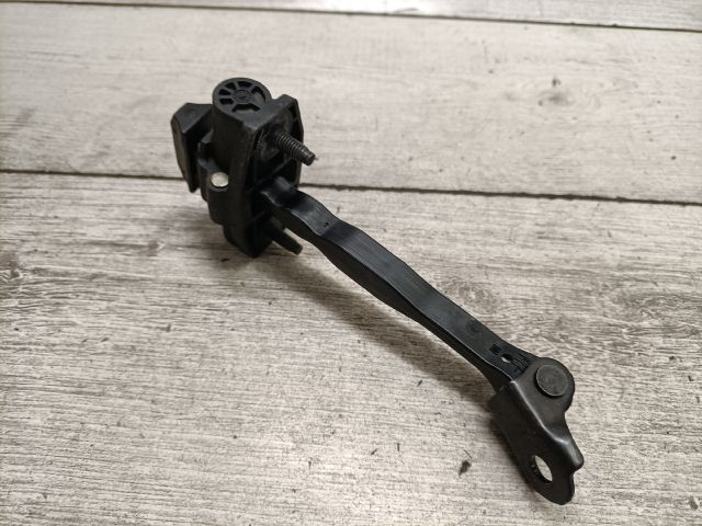 bontott OPEL CROSSLAND X Jobb első Ajtóhatároló