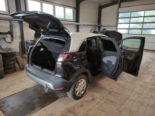 bontott OPEL CROSSLAND X Jobb első Zsanér