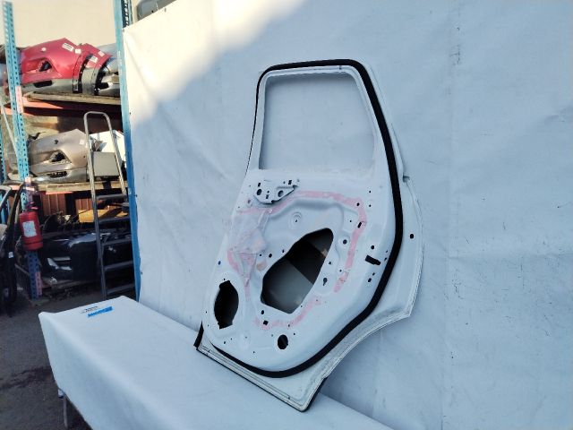 bontott OPEL CROSSLAND X Jobb hátsó Ajtó (Üres lemez)